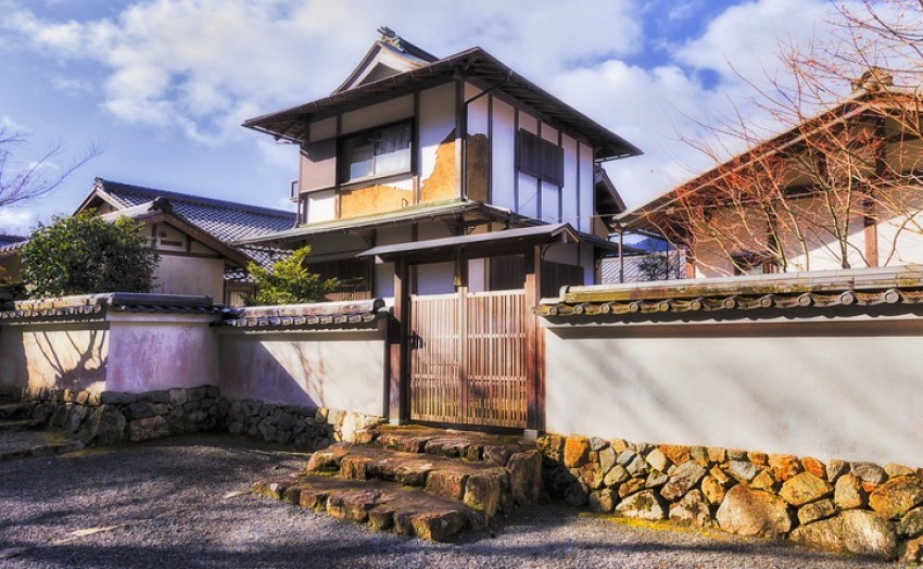 Mengapa Banyak Rumah Kosong di Jepang? Tantangan dan Peluang